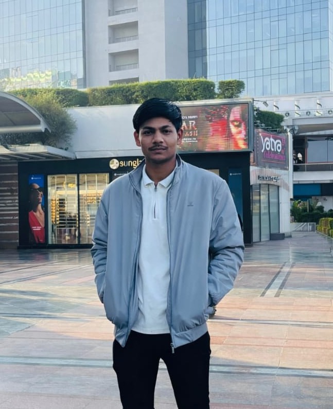 Portrait of Manoj Kumar Lodha